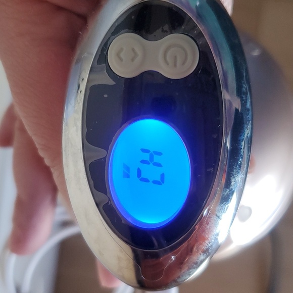 Hansilk Ultrasonic RF Body Slimming Device - Picture 2 of 5